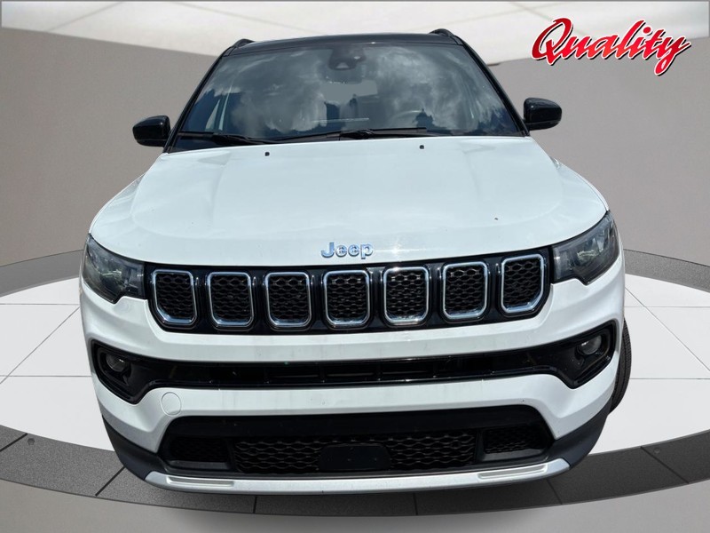 Jeep Compass Vehicle Image 10