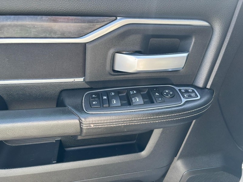 Ram 3500 Vehicle Image 09