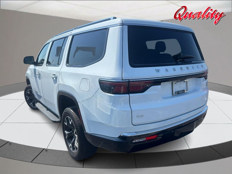 Jeep Wagoneer Vehicle Image 05