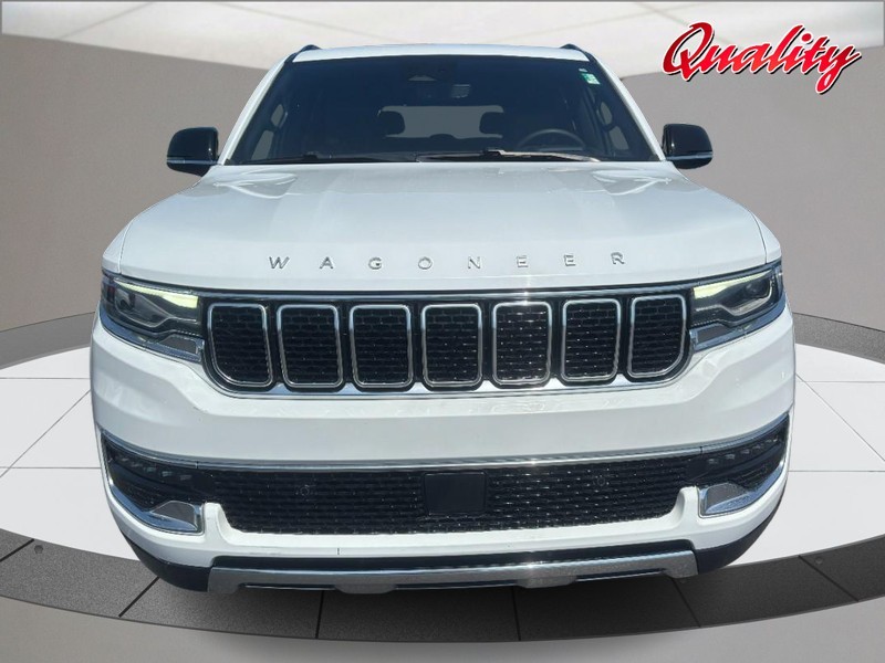 Jeep Wagoneer Vehicle Image 10