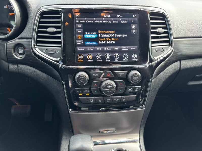 Jeep Grand Cherokee Vehicle Image 15