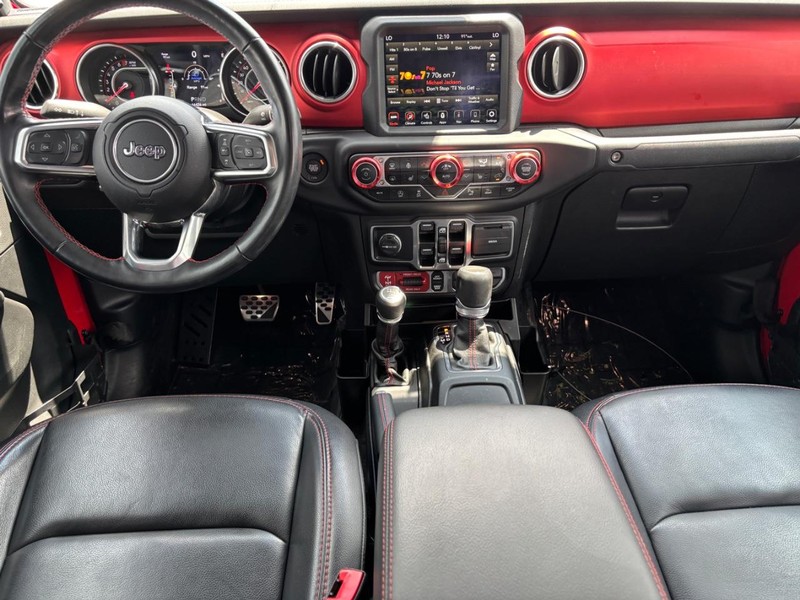 Jeep Gladiator Vehicle Image 13