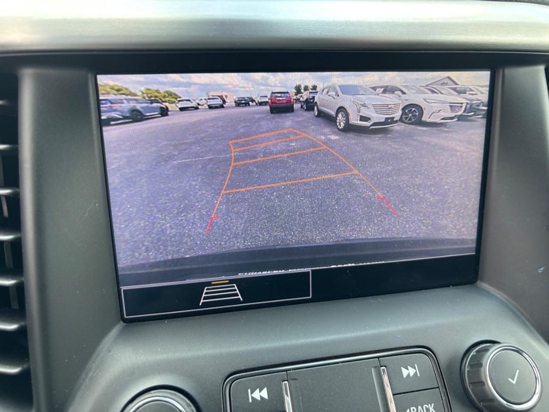 GMC Acadia Vehicle Image 19