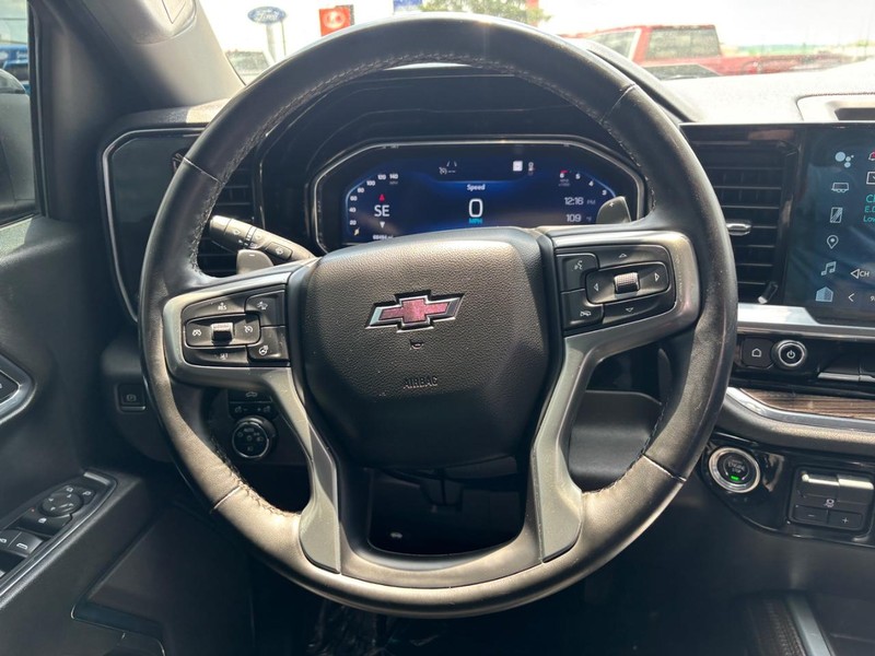 Chevrolet Silverado 1500 Vehicle Image 14