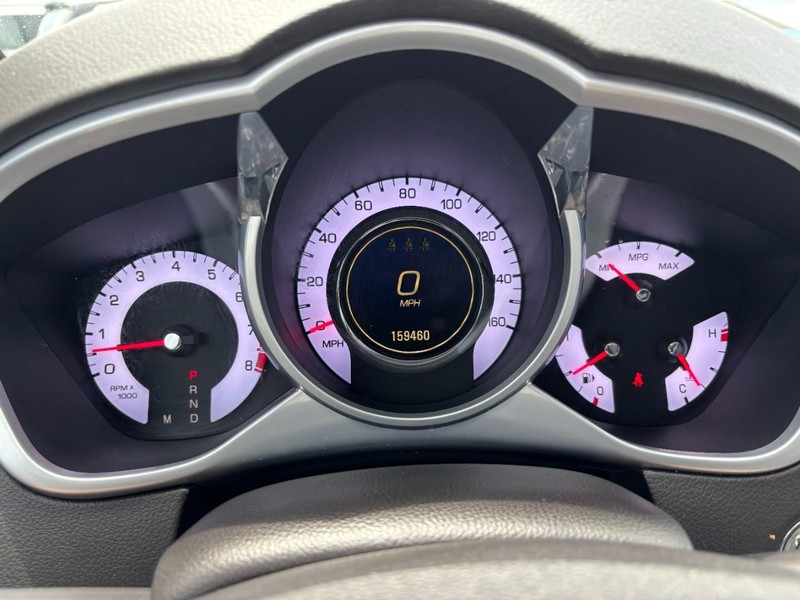 Cadillac SRX Vehicle Image 18