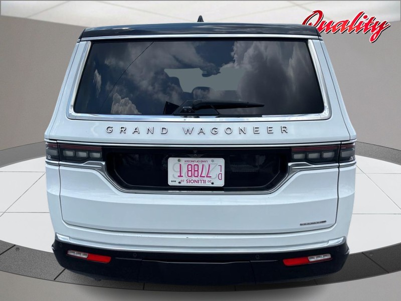 Jeep Grand Wagoneer L Vehicle Image 04