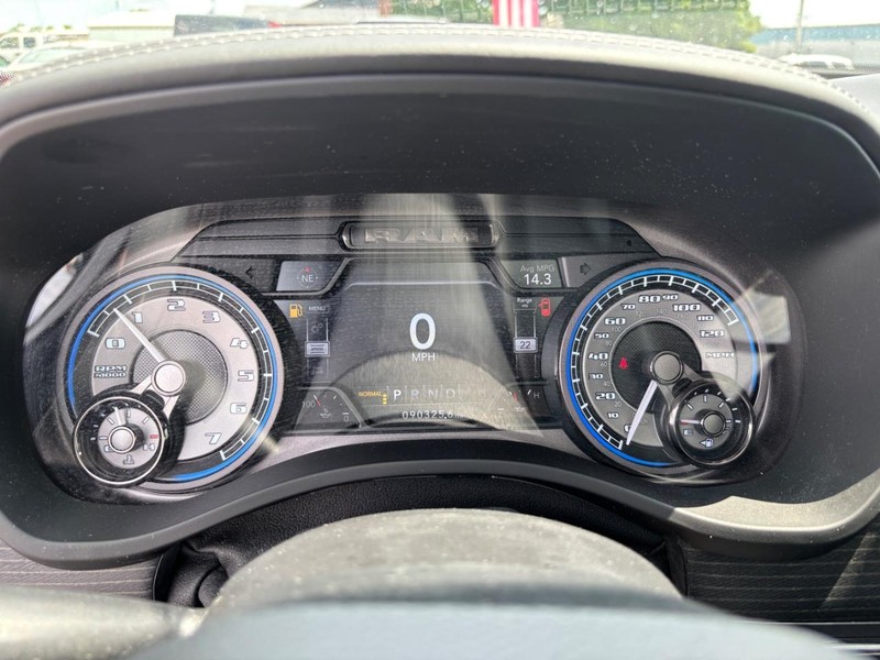 Ram 1500 Vehicle Image 18