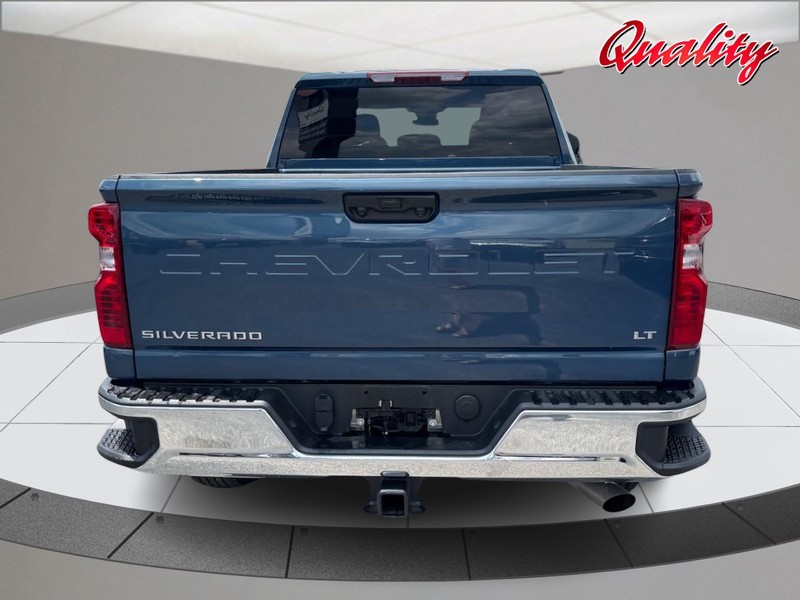 Chevrolet Silverado 2500HD Vehicle Image 04