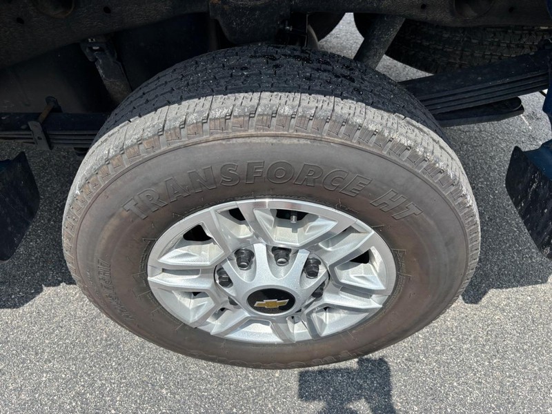 Chevrolet Silverado 2500HD Vehicle Image 07