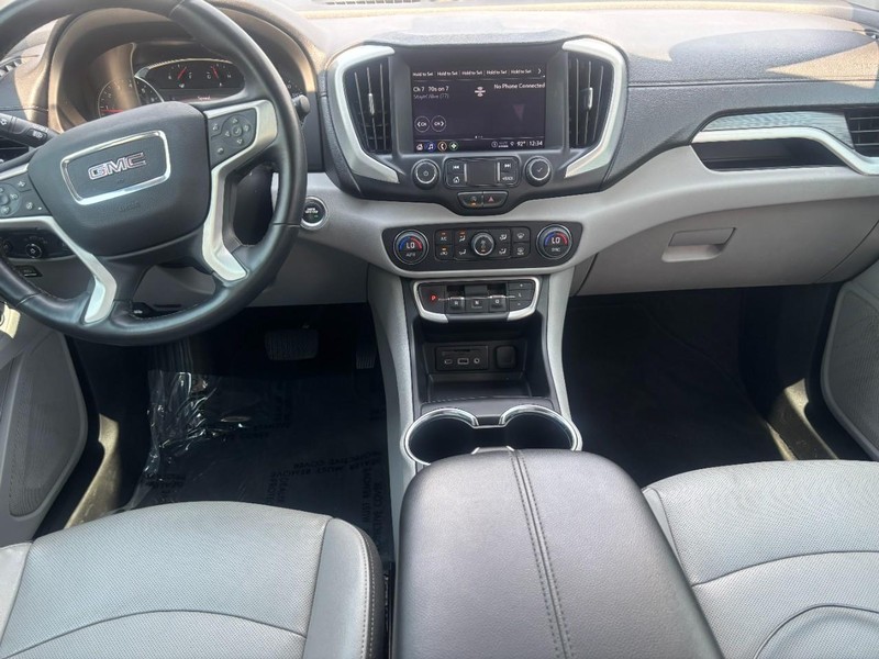 GMC Terrain Vehicle Image 14