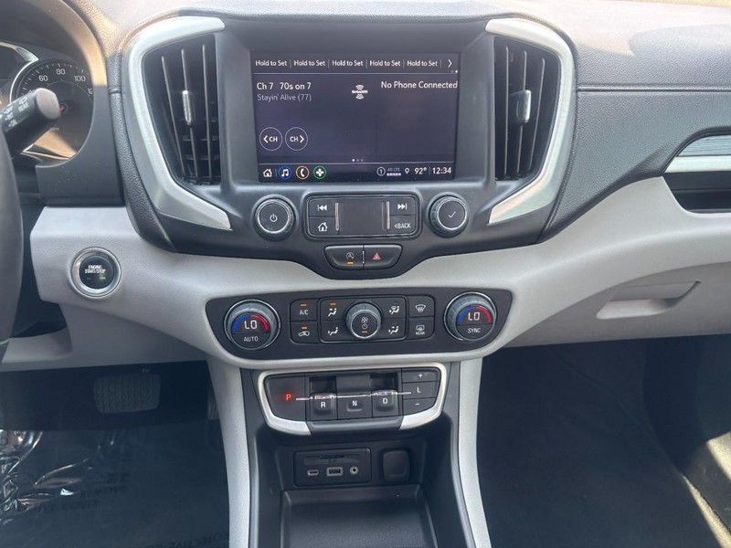 GMC Terrain Vehicle Image 16