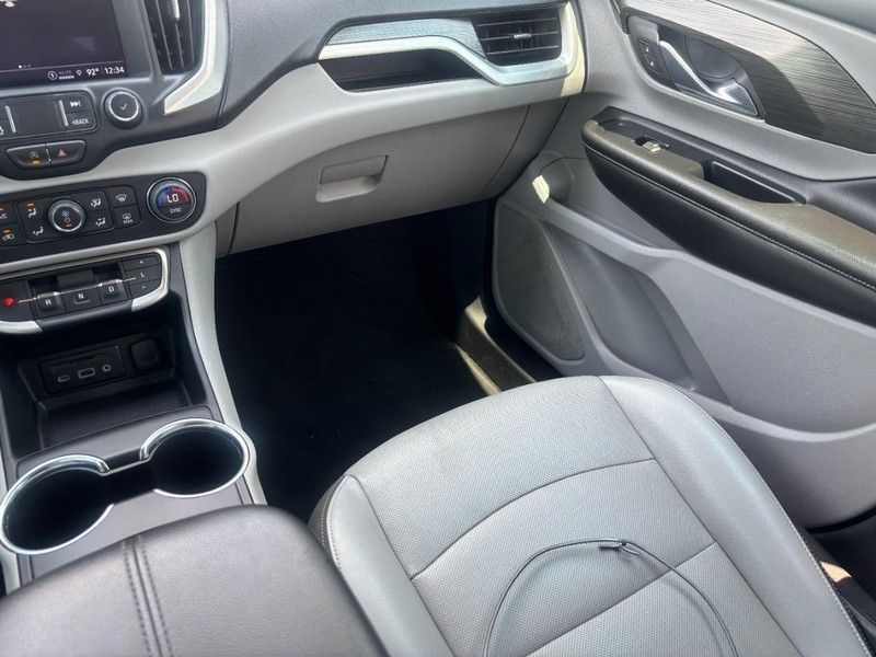 GMC Terrain Vehicle Image 17