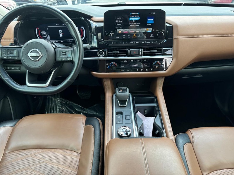 Nissan Pathfinder Vehicle Image 13