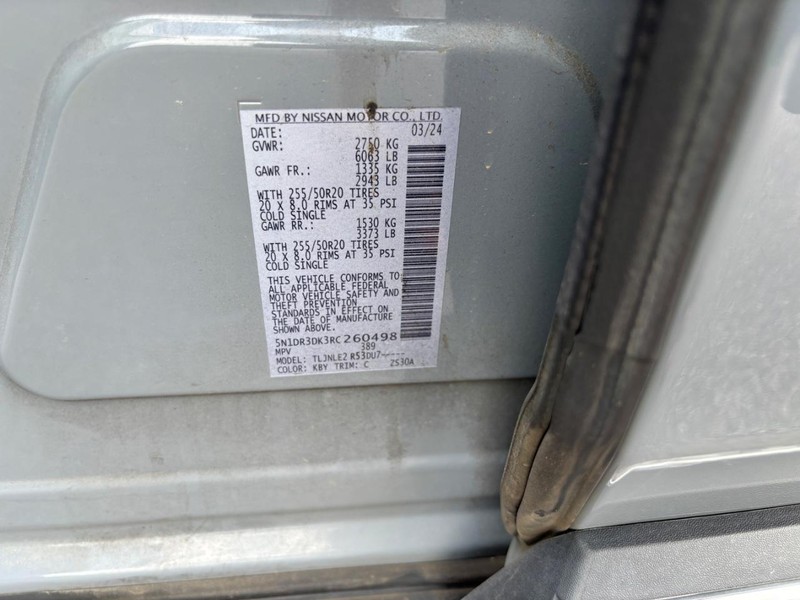 Nissan Pathfinder Vehicle Image 17
