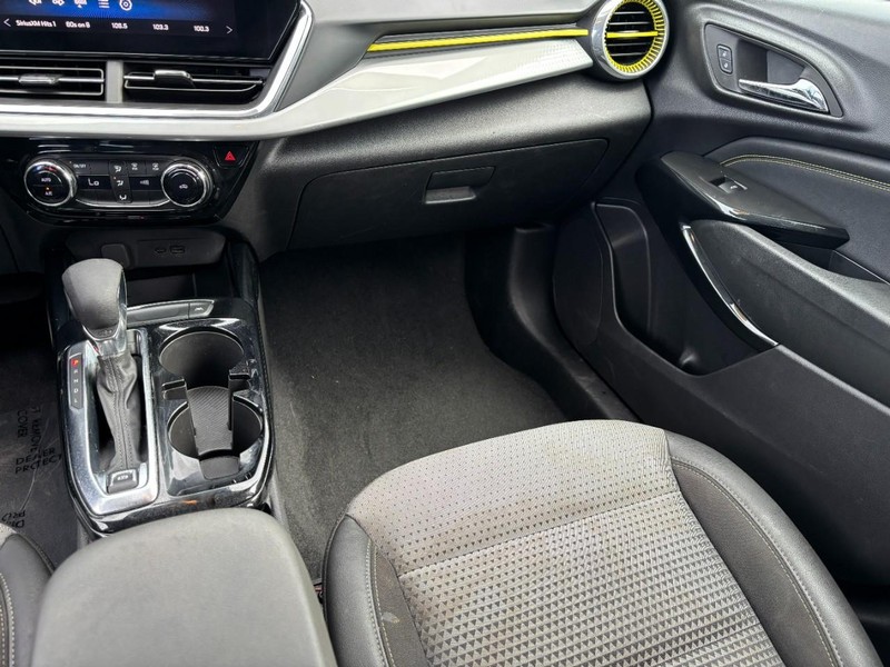 Chevrolet Trax Vehicle Image 15