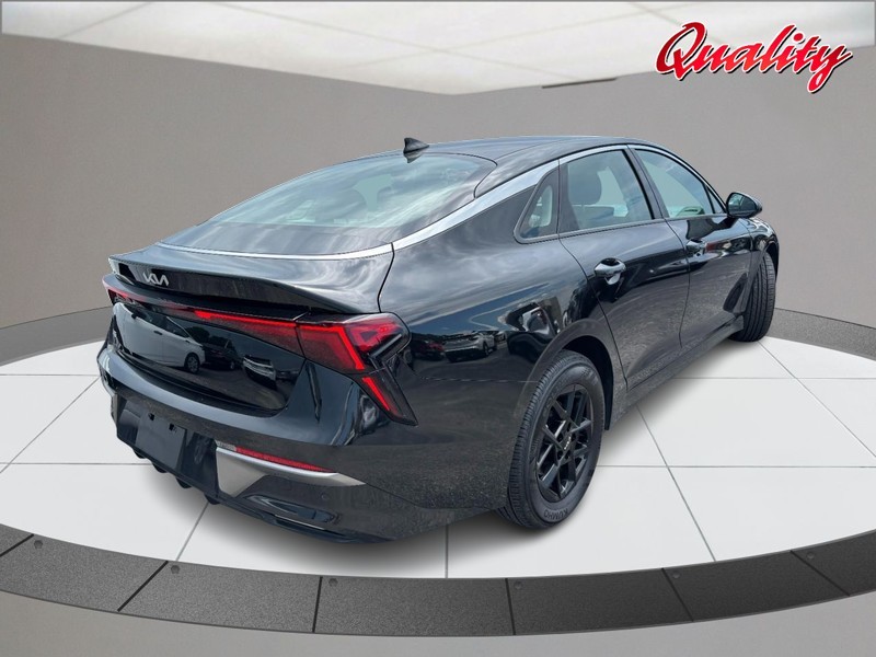 Kia K5 Vehicle Image 03