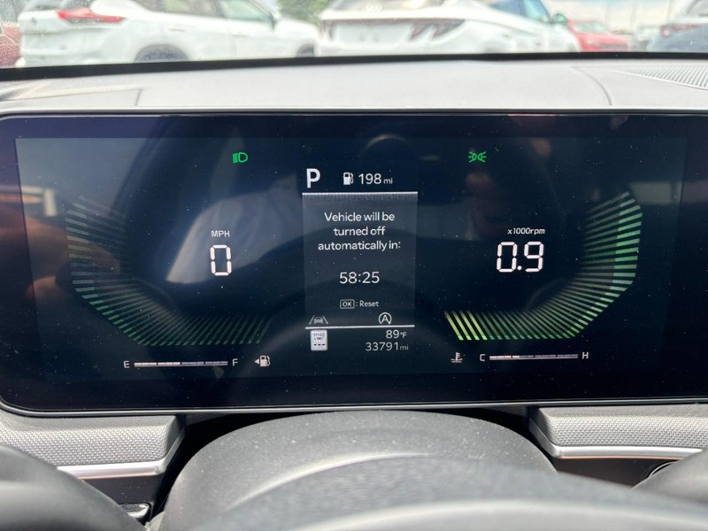 Kia K5 Vehicle Image 18