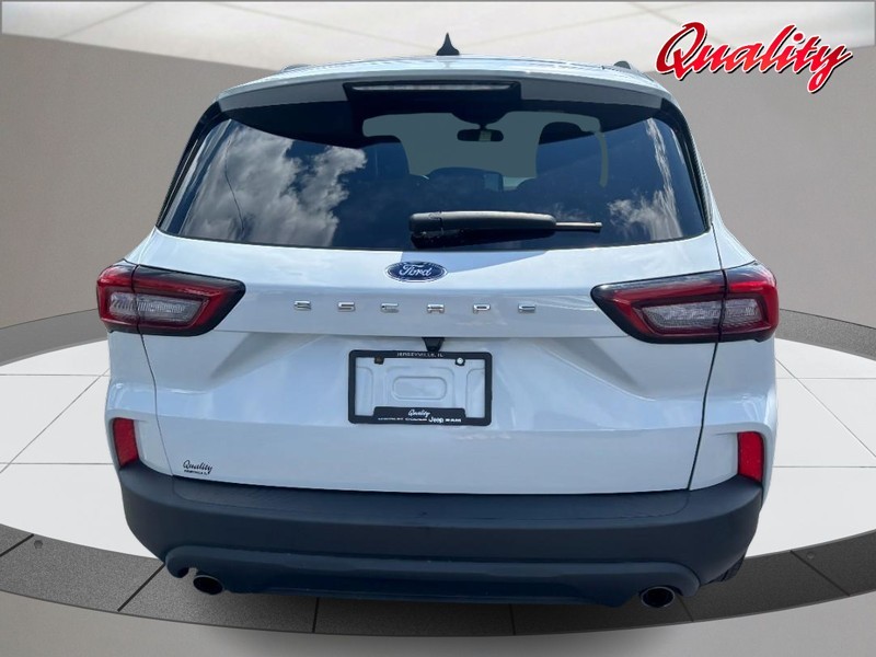 Ford Escape Vehicle Image 04