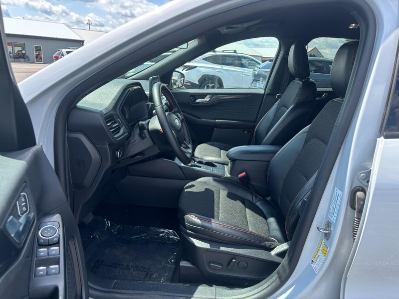 Ford Escape Vehicle Image 08