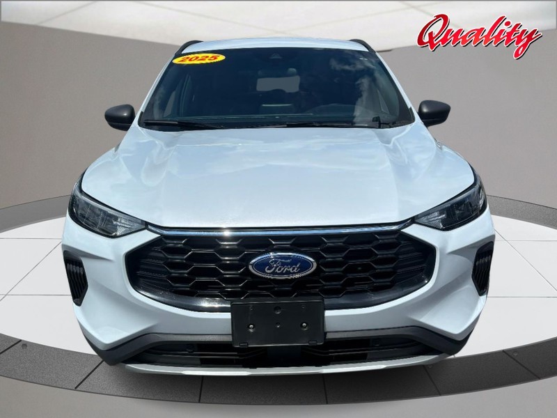 Ford Escape Vehicle Image 10