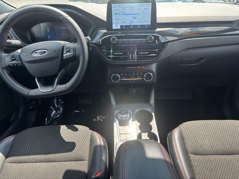 Ford Escape Vehicle Image 13