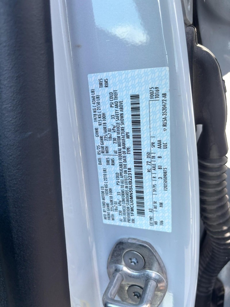 Ford Escape Vehicle Image 17