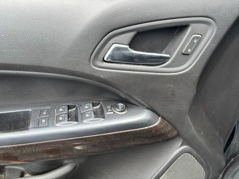 GMC Canyon Vehicle Image 09