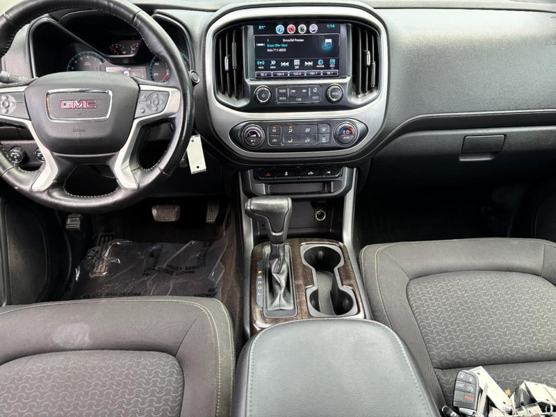 GMC Canyon Vehicle Image 13