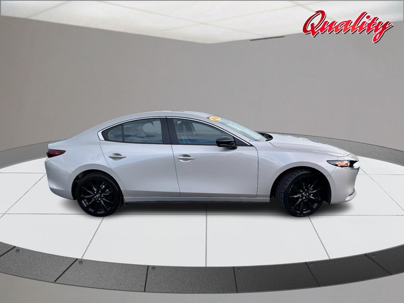 Mazda Mazda3 Sedan Vehicle Image 02