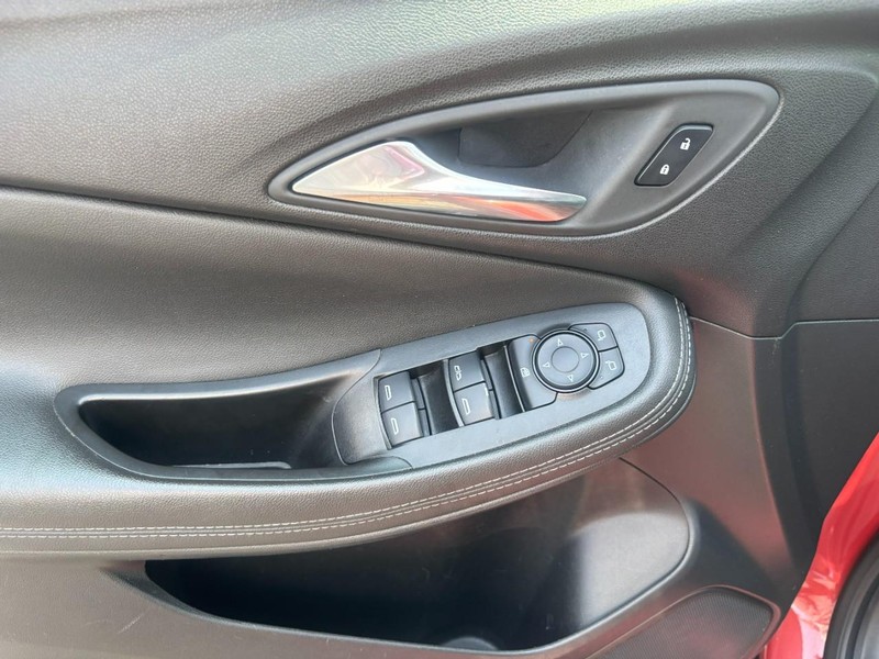 Buick Encore GX Vehicle Image 09