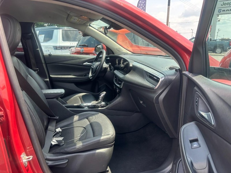 Buick Encore GX Vehicle Image 11