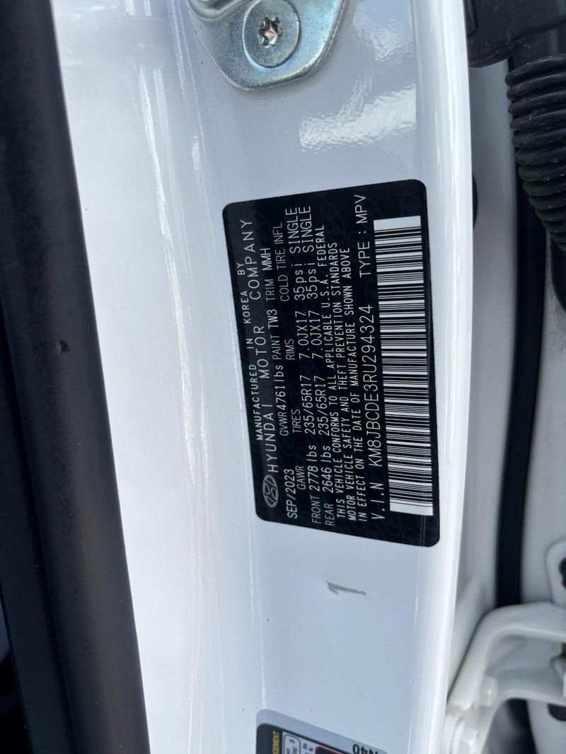 Hyundai Tucson Vehicle Image 17