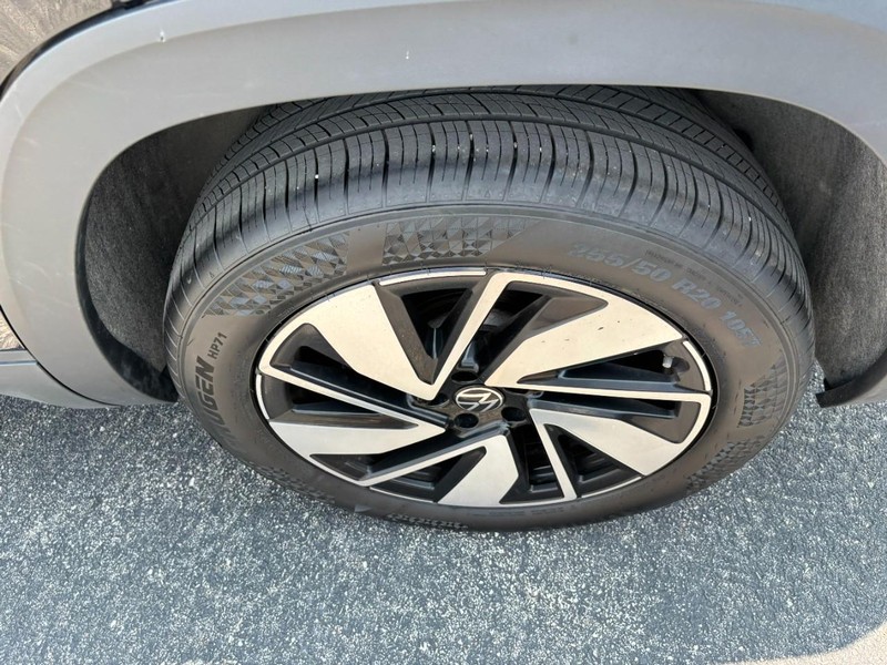 Volkswagen Atlas Vehicle Image 06