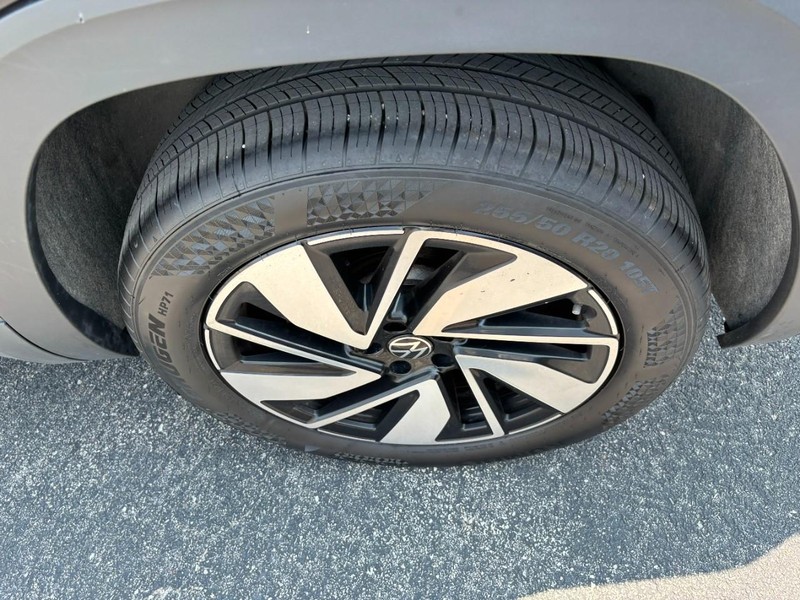 Volkswagen Atlas Vehicle Image 08
