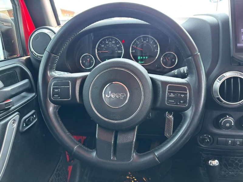 Jeep Wrangler JK Unlimited Vehicle Image 14