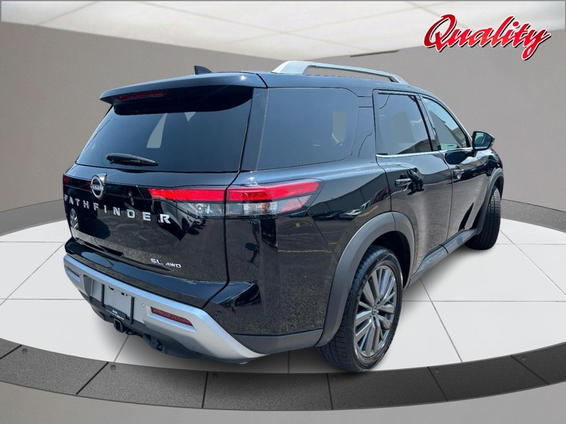 Nissan Pathfinder Vehicle Image 03