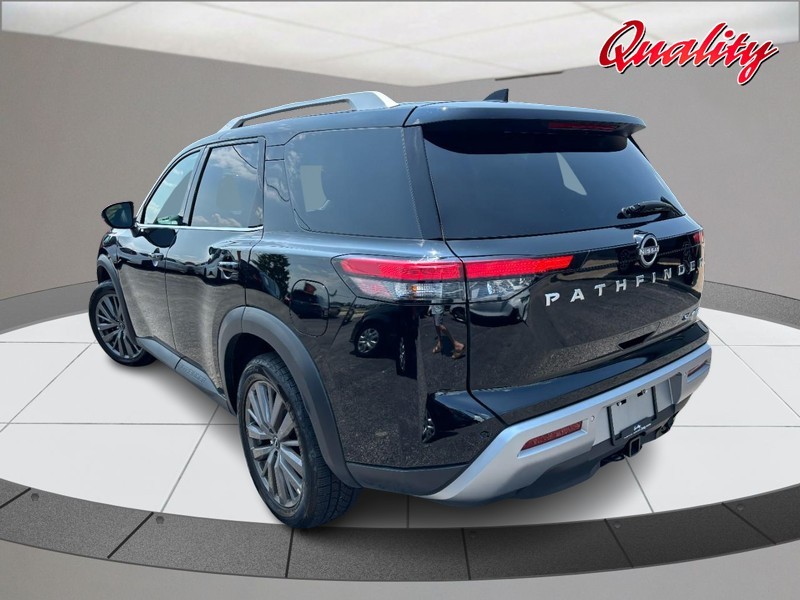 Nissan Pathfinder Vehicle Image 05