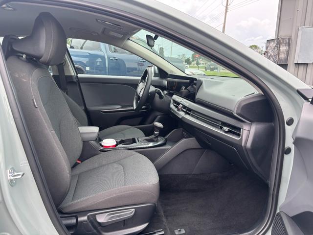 Kia K4 Vehicle Image 11