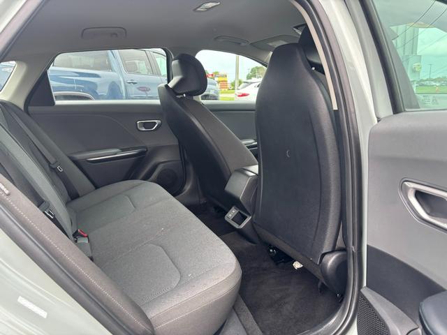 Kia K4 Vehicle Image 12