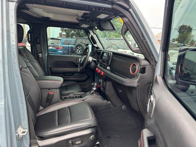 Jeep Gladiator Vehicle Image 10