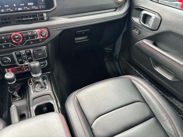 Jeep Gladiator Vehicle Image 15