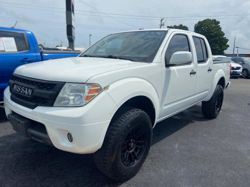 Nissan Frontier Vehicle Image 03