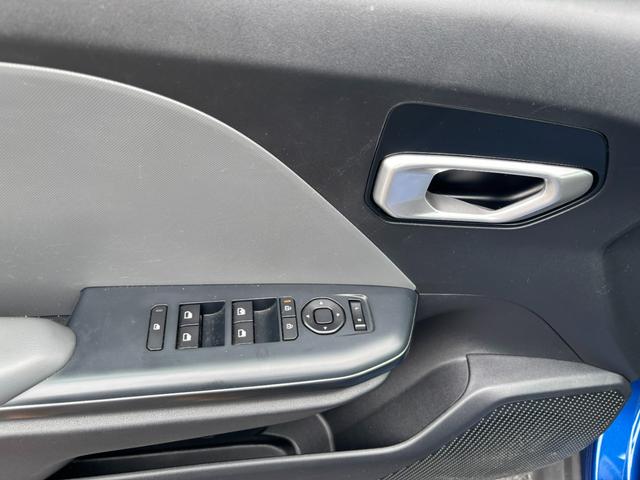 Kia K4 Vehicle Image 09