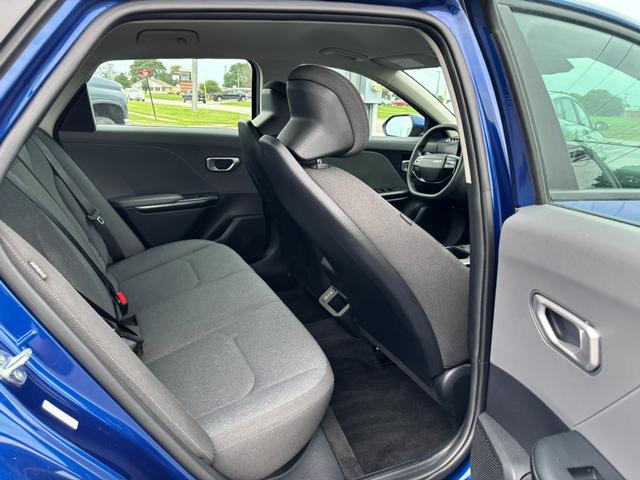 Kia K4 Vehicle Image 12