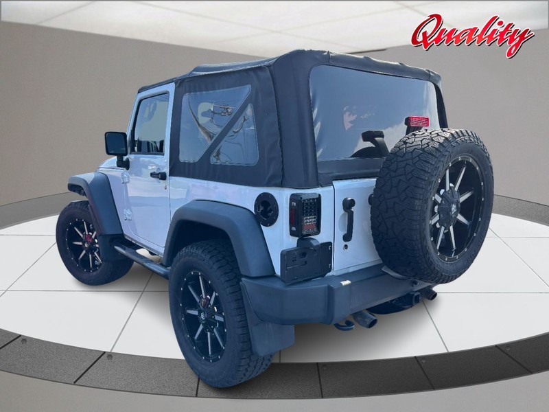 Jeep Wrangler Vehicle Image 05