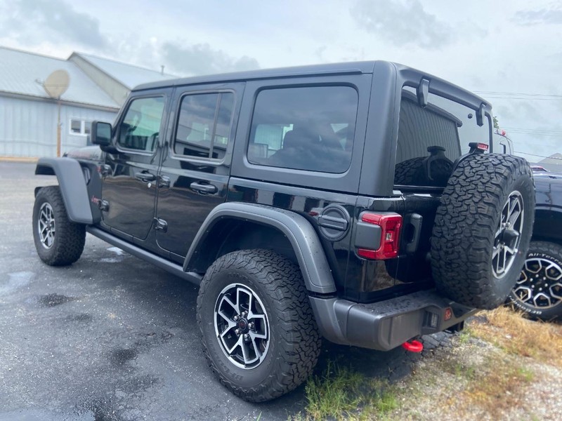 Jeep Wrangler Vehicle Image 04