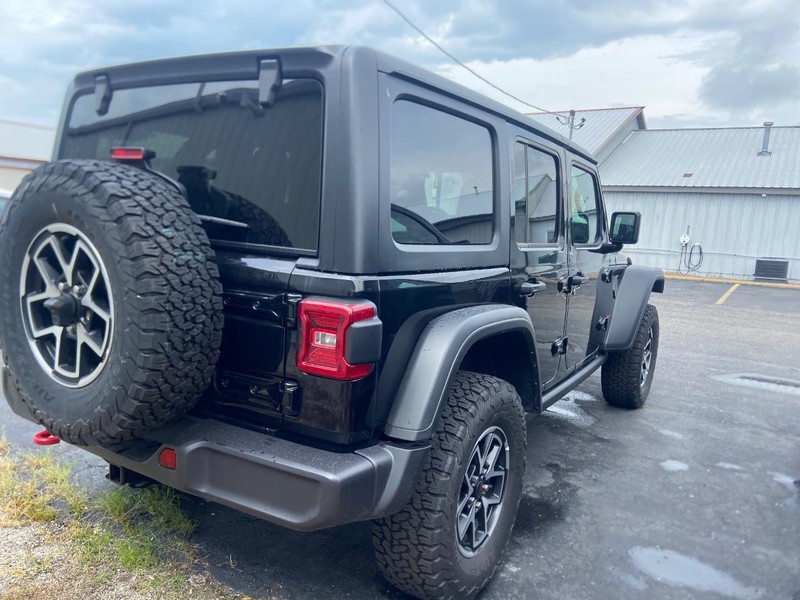 Jeep Wrangler Vehicle Image 05
