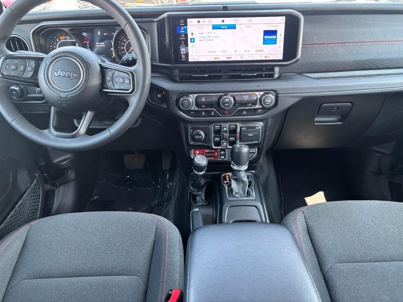 Jeep Wrangler Vehicle Image 13