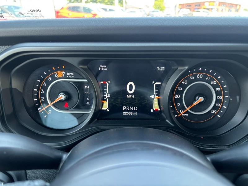 Jeep Wrangler Vehicle Image 18