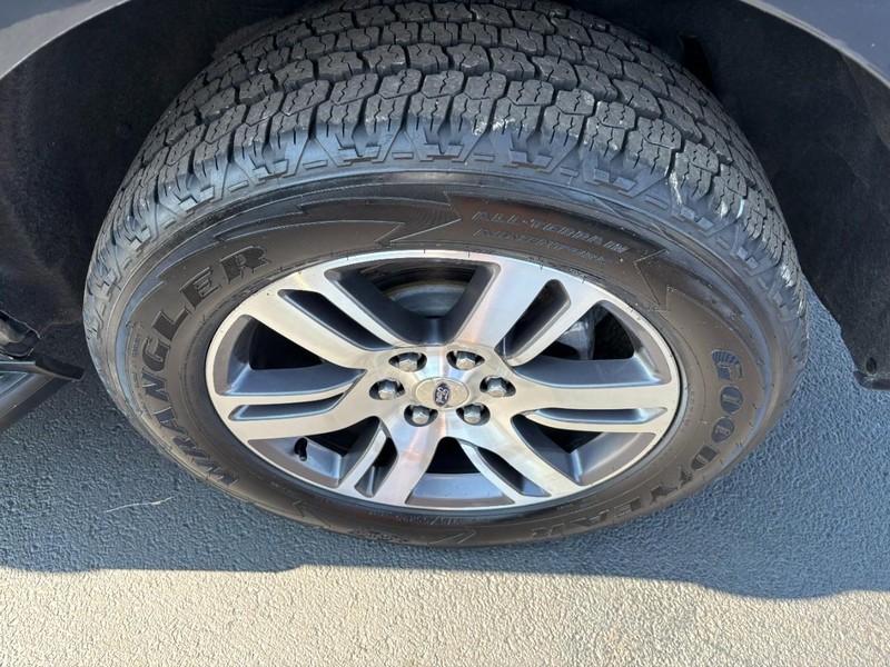 Ford Expedition Max Vehicle Image 07